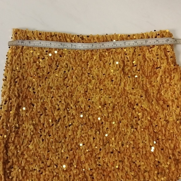 Gold sequin party skirt - Picture 4 of 5